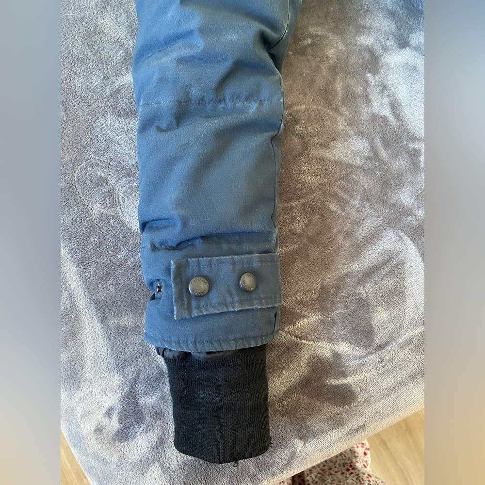 Canada Goose Sherlburne Parka in Ink Blue - Picture 14 of 15